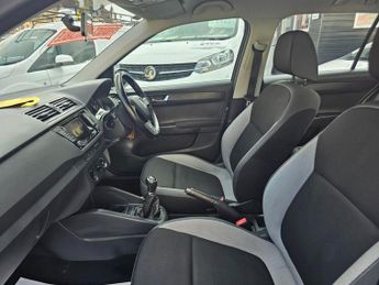 SKODA FABIA 1.2 TSI SE Hatchback 5dr Petrol Manual Euro 6 (s/s) (90 ps)