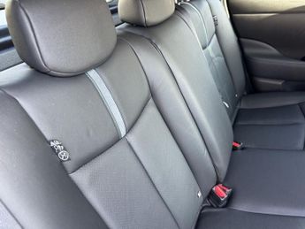 NISSAN LEAF 40kWh Tekna Hatchback 5dr Electric Auto (150 ps)