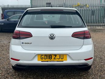 VOLKSWAGEN E-GOLF 35.8kWh e-Golf Hatchback 5dr Electric Auto (136 ps)