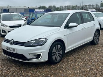 VOLKSWAGEN E-GOLF 35.8kWh e-Golf Hatchback 5dr Electric Auto (136 ps)