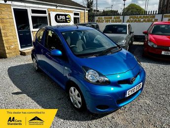 Toyota AYGO 1.0 VVT-i Blue Hatchback 3dr Petrol Manual Euro 4 (67 bhp)