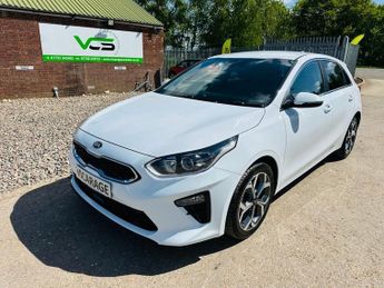 Kia Ceed 1.6 CRDi MHEV 3 Hatchback 5dr Diesel Hybrid Manual Euro 6 (s/s) 