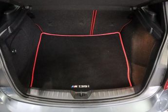 BMW 1 SERIES 3.0 M135i Hatchback 3dr Petrol Auto Euro 5 (s/s) (320 ps)