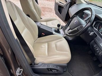 VOLVO XC60 2.4 D4 SE Lux Nav SUV 5dr Diesel Manual AWD Euro 5 (s/s) (181 ps