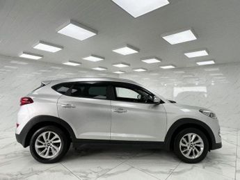 HYUNDAI TUCSON 1.7 CRDi Blue Drive SE Nav SUV 5dr Diesel Manual Euro 6 (s/s) (1