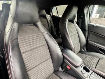 MERCEDES-BENZ 180 2.1 GLA220d AMG Line (Premium) SUV 5dr Diesel 7G-DCT 4MATIC Euro