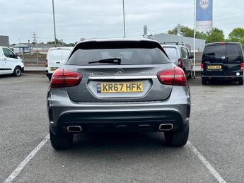 MERCEDES-BENZ 180 2.1 GLA220d AMG Line (Premium) SUV 5dr Diesel 7G-DCT 4MATIC Euro