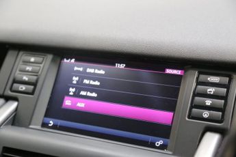 LAND ROVER DISCOVERY SPORT 2.0 SD4 HSE Dynamic Lux SUV 5dr Diesel Auto 4WD Euro 6 (s/s) (24