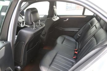MERCEDES-BENZ E-CLASS 2.1 E220 CDI SE Saloon 4dr Diesel G-Tronic+ Euro 5 (s/s) (170 ps