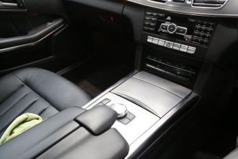 MERCEDES-BENZ E-CLASS 2.1 E220 CDI SE Saloon 4dr Diesel G-Tronic+ Euro 5 (s/s) (170 ps