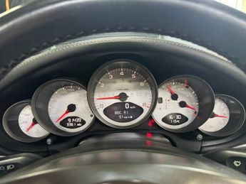 PORSCHE 911 3.8 997.2 Carrera S Cabriolet 2dr Petrol PDK (242 g/km, 385 bhp)