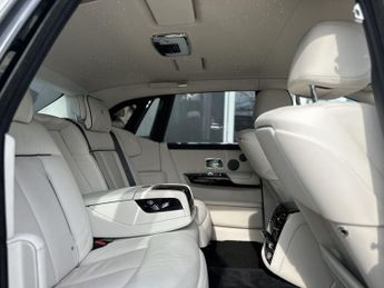 ROLLS-ROYCE PHANTOM 6.7 V12 Saloon 4dr Petrol Auto Euro 6 (570 ps)