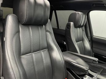 LAND ROVER RANGE ROVER 4.4 SD V8 Autobiography SUV 5dr Diesel Auto 4WD Euro 5 (339 ps)