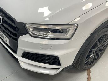 AUDI Q3 2.0 TDI Black Edition SUV 5dr Diesel Manual quattro Euro 6 (s/s)