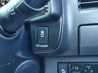 ISUZU D-MAX 1.9 TD Blade Pickup Double Cab 4dr Diesel Auto 4WD Euro 6 (164 p