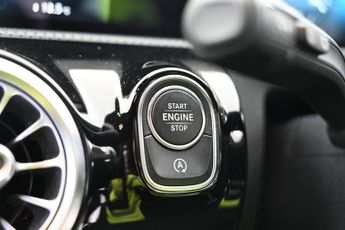 MERCEDES-BENZ A-CLASS 2.0 A220 AMG Line (Premium) Hatchback 5dr Petrol 7G-DCT 4MATIC E