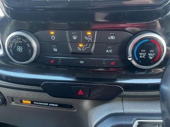 FORD TRANSIT CUSTOM 2.0 300 EcoBlue Limited Panel Van 5dr Diesel Auto L2 H1 Euro 6 (