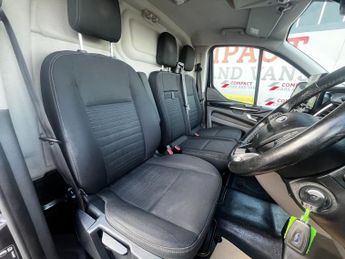 FORD TRANSIT CUSTOM 2.0 300 EcoBlue Limited Panel Van 5dr Diesel Auto L2 H1 Euro 6 (