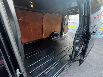 FORD TRANSIT CUSTOM 2.0 300 EcoBlue Limited Panel Van 5dr Diesel Auto L2 H1 Euro 6 (