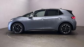 VOLKSWAGEN ID.3 Pro 58kWh Family Hatchback 5dr Electric Auto (145 ps)