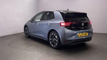 VOLKSWAGEN ID.3 Pro 58kWh Family Hatchback 5dr Electric Auto (145 ps)