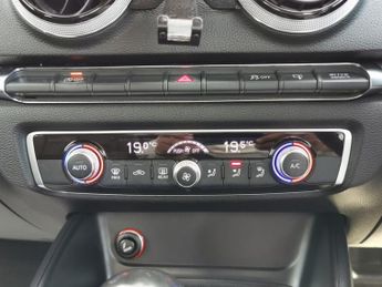 AUDI A3 2.0 TDI Sport Hatchback 3dr Diesel S Tronic quattro Euro 6 (s/s)