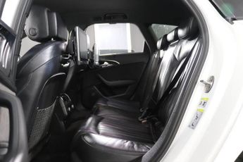 AUDI A6 AVANT 2.0 TDI ultra Black Edition Estate 5dr Diesel S Tronic Euro 6 (s