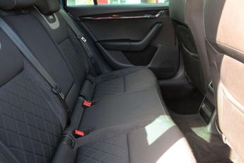 SKODA OCTAVIA 2.0 TDI vRS Estate 5dr Diesel DSG 7Spd Euro 6 (s/s) (184 ps)