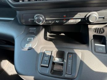 CITROEN E-BERLINGO 52kWh PLUS M MPV 5dr Electric Auto (7.4kW Charger) (136 ps)