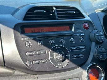 HONDA JAZZ 1.4 i-VTEC ES Plus Hatchback 5dr Petrol CVT Euro 5 (99 ps)