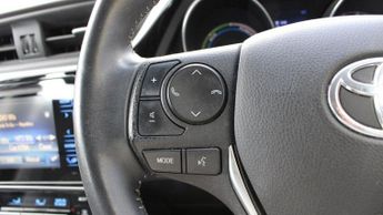 TOYOTA AURIS 1.8 VVT-h Icon Hatchback 5dr Petrol Hybrid CVT Euro 6 (s/s) (136
