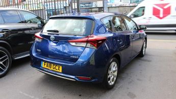 TOYOTA AURIS 1.8 VVT-h Icon Hatchback 5dr Petrol Hybrid CVT Euro 6 (s/s) (136
