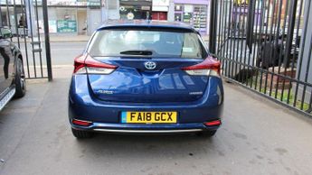TOYOTA AURIS 1.8 VVT-h Icon Hatchback 5dr Petrol Hybrid CVT Euro 6 (s/s) (136