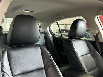 LEXUS GS 2.5 300h Executive Edition Saloon 4dr Petrol Hybrid CVT Euro 6 (