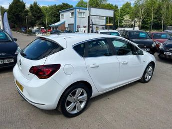 VAUXHALL ASTRA 1.6 16v SRi Hatchback 5dr Petrol Auto Euro 5 (115 ps)
