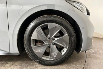 CUPRA BORN 58kWh V1 Hatchback 5dr Electric Auto (204 ps) Heated Steering Wh