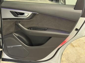 AUDI Q7 3.0 TDI V6 e-tron SUV 5dr Diesel Plug-in Hybrid Tiptronic quattr