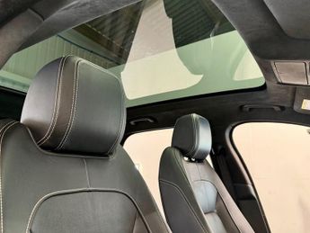 JAGUAR F-PACE 2.0 D180 Chequered Flag SUV 5dr Diesel Auto AWD Euro 6 (s/s) (18