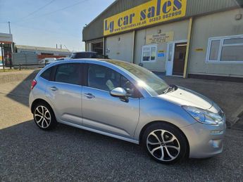 Citroen C3 1.2 PureTech Platinum Hatchback 5dr Petrol ETG6 Euro 6 (s/s) (82