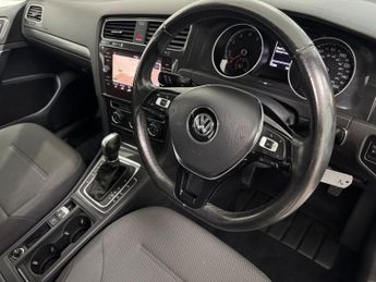 VOLKSWAGEN GOLF 1.4 TSI BlueMotion Tech SE Nav Hatchback 5dr Petrol DSG Euro 6 (