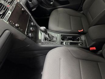 VOLKSWAGEN GOLF 1.4 TSI BlueMotion Tech SE Nav Hatchback 5dr Petrol DSG Euro 6 (