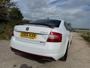 SKODA OCTAVIA 2.0 TSI vRS Hatchback 5dr Petrol DSG Euro 6 (s/s) (230 ps)