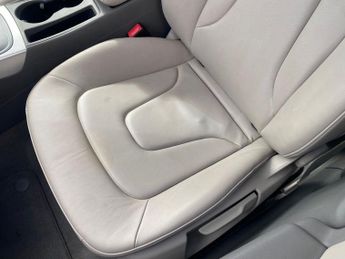 AUDI A4 2.0 TDI Executive SE Saloon 4dr Diesel Manual Euro 4 (143 ps)