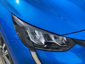 PEUGEOT 208 1.2 PureTech Allure Premium Hatchback 5dr Petrol Manual Euro 6 (