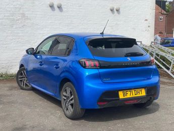 PEUGEOT 208 1.2 PureTech Allure Premium Hatchback 5dr Petrol Manual Euro 6 (