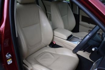 JAGUAR XF 2.2d Luxury Saloon 4dr Diesel Auto Euro 5 (s/s) (163 ps)
