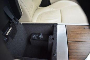 JAGUAR XF 2.2d Luxury Saloon 4dr Diesel Auto Euro 5 (s/s) (163 ps)