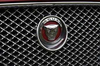 JAGUAR XF 2.2d Luxury Saloon 4dr Diesel Auto Euro 5 (s/s) (163 ps)