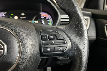 MG MG 5 EV 61.1kWh Exclusive Long Range Estate 5dr Electric Auto (156 ps