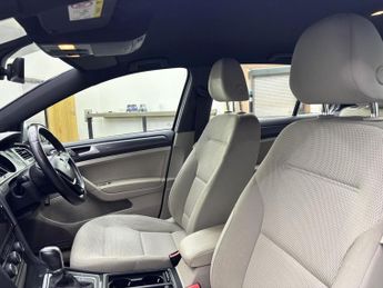 VOLKSWAGEN GOLF 1.0 TSI SE Hatchback 5dr Petrol DSG Euro 6 (s/s) (115 ps)